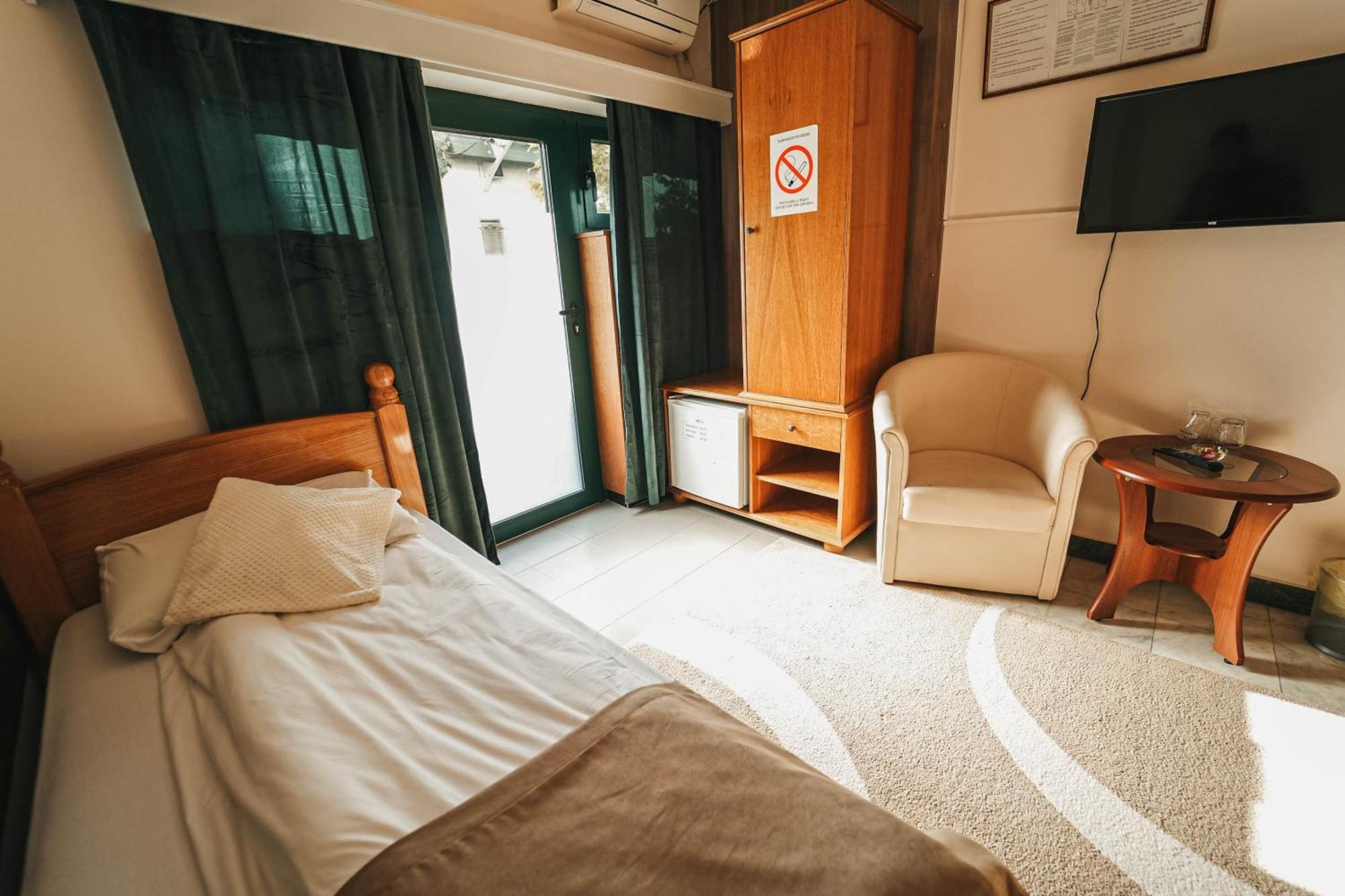 B&B Passage Szávaszentdemeter Kültér fotó