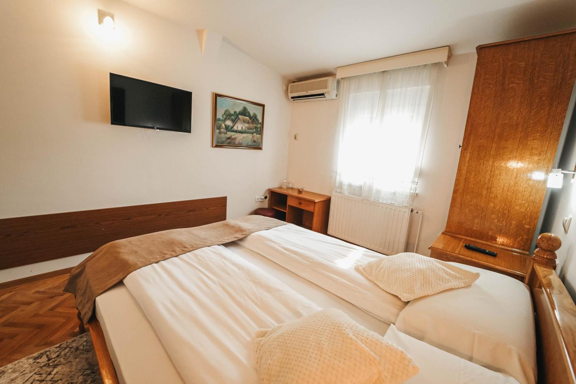 B&B Passage Szávaszentdemeter Kültér fotó